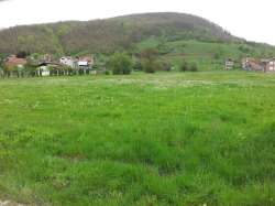 Tutin nekretnine - Prodajem placeve u selu Jezgroviće, blizu obale Gazivoda