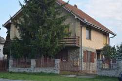 Stara Pazova real-estate - Kuća u Surduku